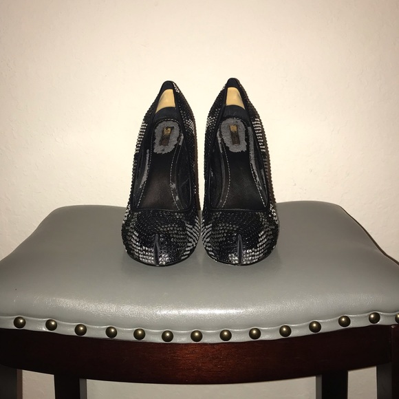 Report Signature Blinging Pump - Picture 2 of 5